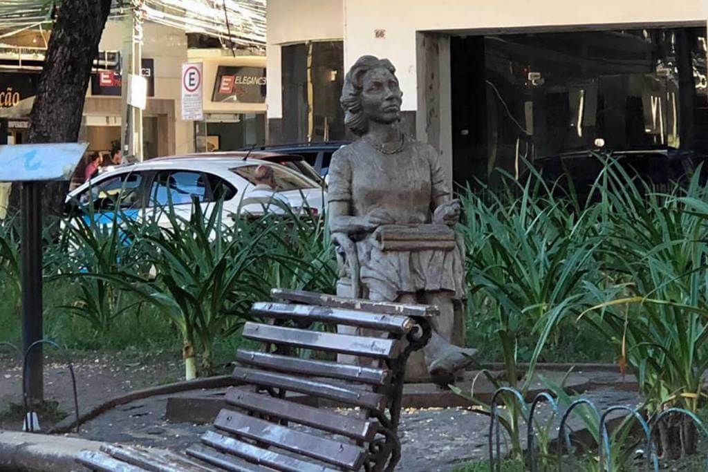 Quem cuida de Clarice?